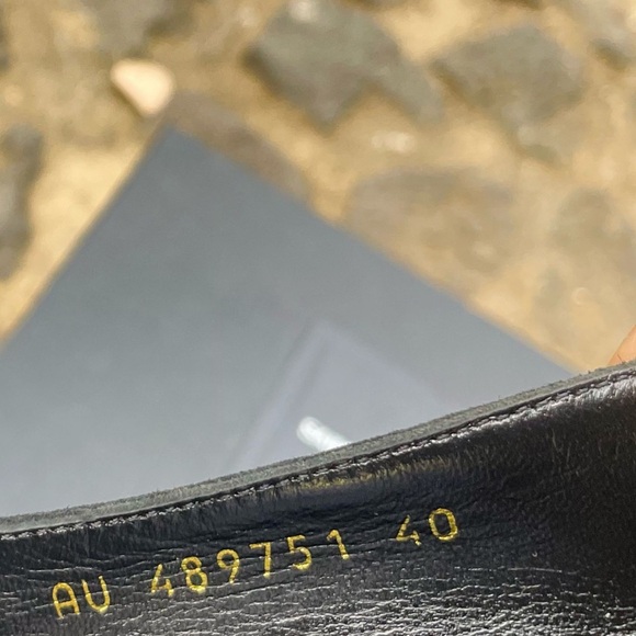 Saint Laurent Classic Black Heels - Picture 5 of 5